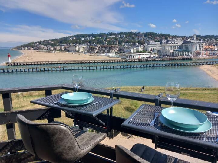 Mini-Duplex Cosy Avec Magnifique Vue Mer Deauville Exterior photo